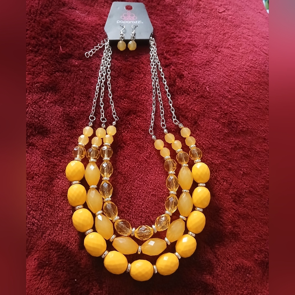 Paparazzi Vibrant Yellow and Silver Necklace Set with Earrings 2 Inch Extender.